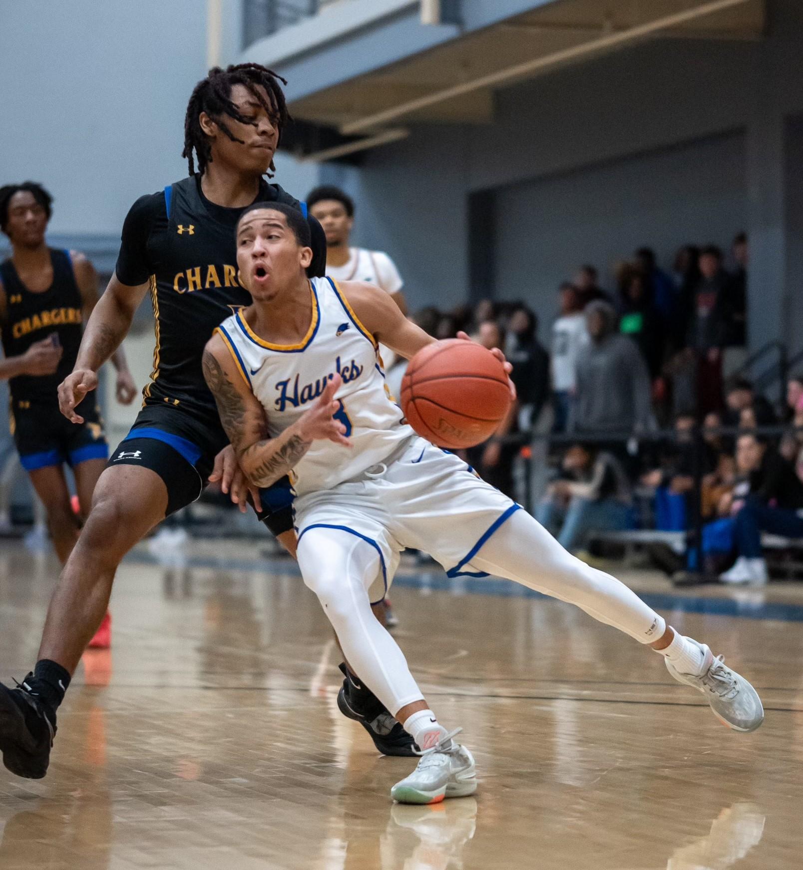 Hawks receiving votes in latest D2 poll